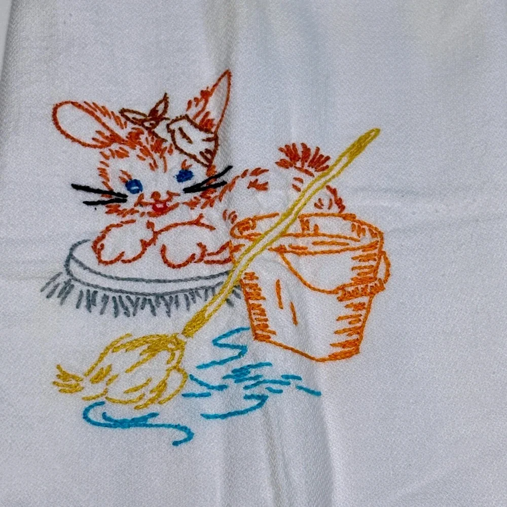 Vintage Tea Towel 2 set White Hand Embroidered Bunny Rabbit Kitchen Cottage gran